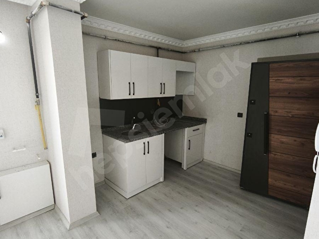 POLİS KARAKOLU ARKASINDA SATILIK 1+1 DAİRE - Görsel 6