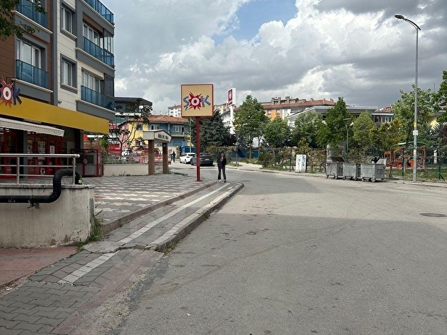 SELÇUK EMLAK’TAN TÜRKÖZÜ YÜZME HAVUZU YANINDA ARA KATTA KOMBİLİ ŞAHANE DAİRE - Görsel 3