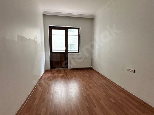 SELÇUK EMLAK’TAN TÜRKÖZÜ YÜZME HAVUZU YANINDA ARA KATTA KOMBİLİ ŞAHANE DAİRE - Görsel 16