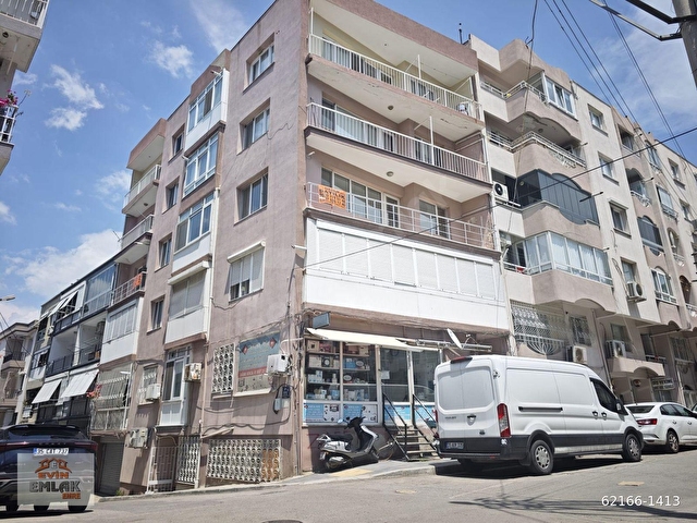 GÖZTEPE METRO İSTASYONU YAKINI KÖŞE CEPHELİ BAKIMLI 3+1 ARAKAT