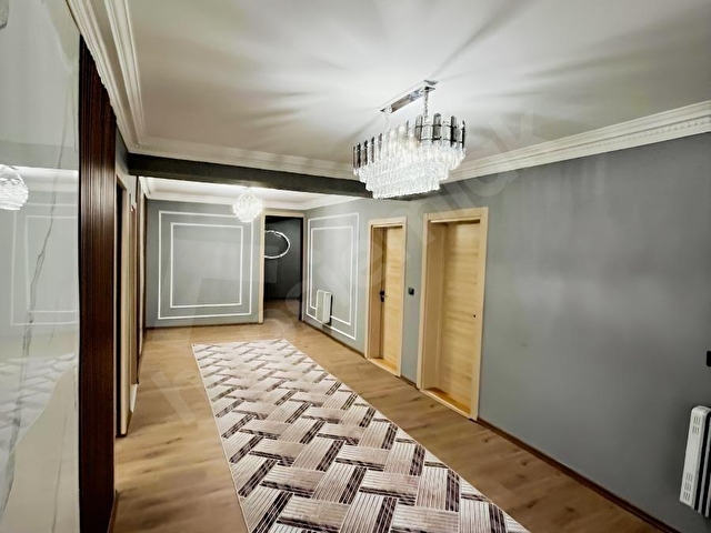 KÜTAHYA/ALTINTAŞ 807 m² ARSA İÇİNDE 300 m² FUL TADİLATLI VİLLA - Görsel 9