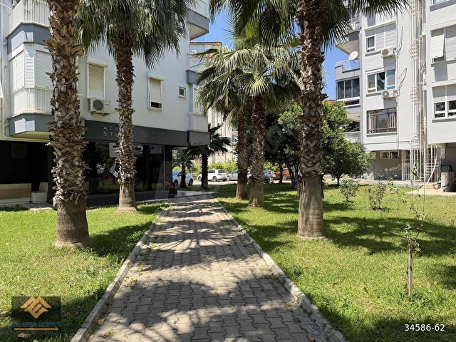 YEŞİLBAHÇEDE 3 BALKONLU EBEVEYN BANYOLU SATILIK 3+1 DAİRE