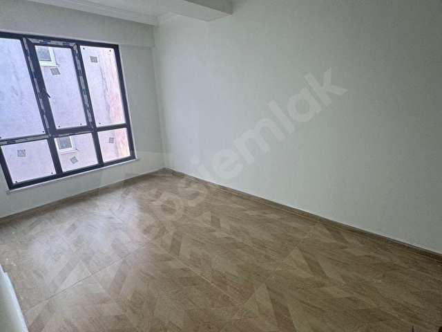 GÖL MANZARALI 2+1 SATILIK LÜKS DAİRE - Görsel 3