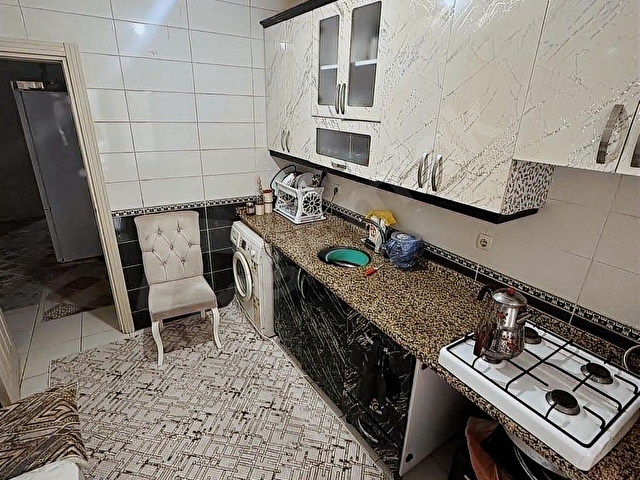 BAĞCILAR GÖZTEPEDE SATILIK 2+1 115m2 KULLANIŞLI DAİRE!!! - Görsel 12