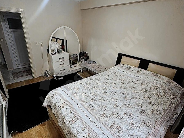 BAĞCILAR GÖZTEPEDE SATILIK 2+1 115m2 KULLANIŞLI DAİRE!!! - Görsel 8