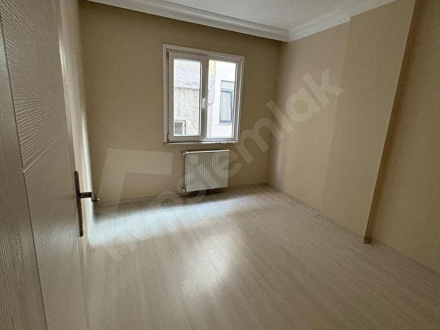 KAĞITHANE YAHYA KEMALDE MERKEZİ KONUMDA-FERAH 1+1 SATILIK DAİRE - Görsel 9