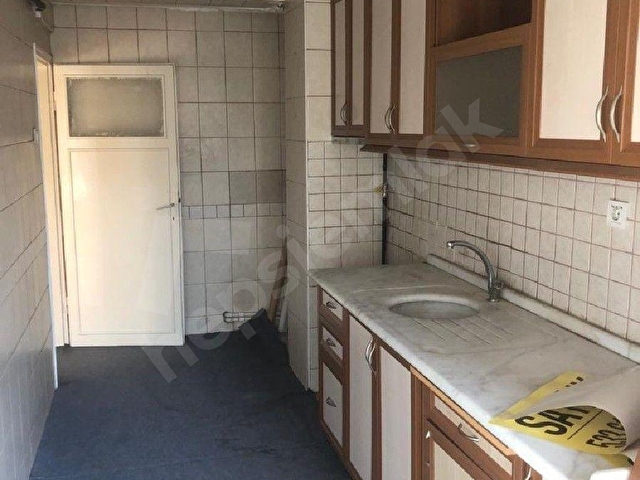 YENİBİR EMLAKTAN ANKARA NIN KALBİNDE KARANFİL SOKAKTA AKAY YAKINI ÖN CEPHE KOMBİLİ 2+1 DAİRE - Görsel 8