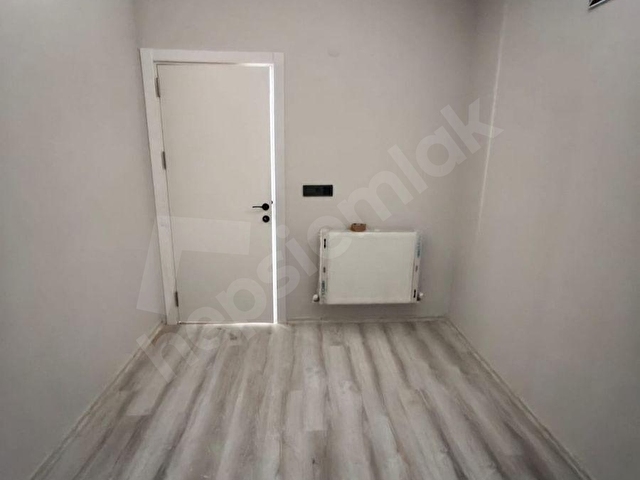 Emir Gruptan Muradiye Mahallesinde 3+1 Çift Cepheli Kiralık Daire - Görsel 13