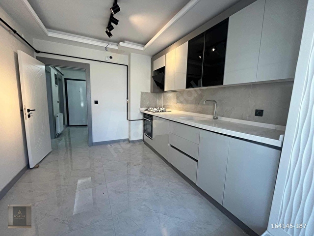 ACARLARDAN MENDERESTE SIFIR GİRİŞ 3+1 FULL YAPILI OTURUM VAR