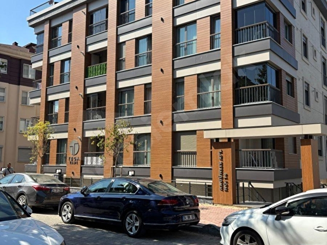 BAHÇELİEVLERDE 3+1 110 M2 ASANSÖRLÜ KOMBİLİ KİRALIK DAİRE - Görsel 24