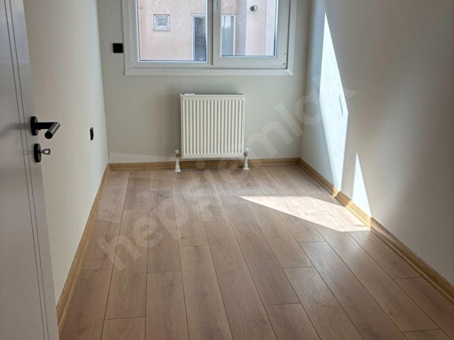 BAHÇELİEVLERDE 3+1 110 M2 ASANSÖRLÜ KOMBİLİ KİRALIK DAİRE - Görsel 6