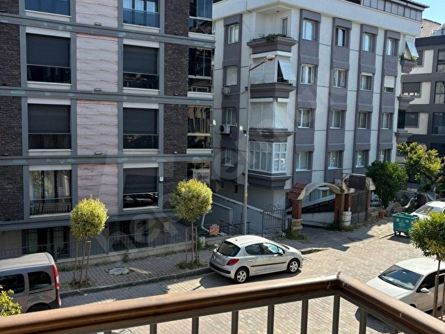 BAHÇELİEVLERDE 3+1 110 M2 ASANSÖRLÜ KOMBİLİ KİRALIK DAİRE - Görsel 15