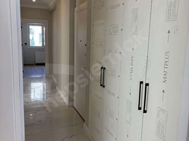 BAHÇELİEVLERDE 3+1 110 M2 ASANSÖRLÜ KOMBİLİ KİRALIK DAİRE - Görsel 11