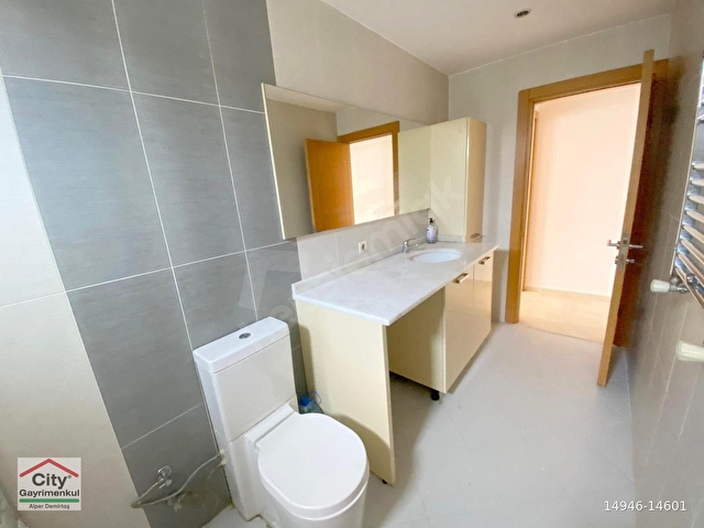 GÖZTEPE MEDİKAL PARK ARKASI, EBEVEYNLİ, BALKONLU, 145M2 , 3+1 - Görsel 19