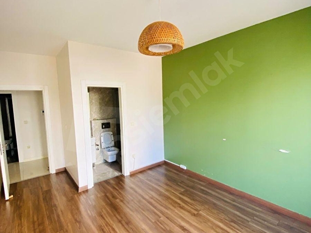 ŞENESENEVLERDE 90M2 NET 2+1 2.KAT 8 YILLIK EBEVEYN BANYOLU - Görsel 25