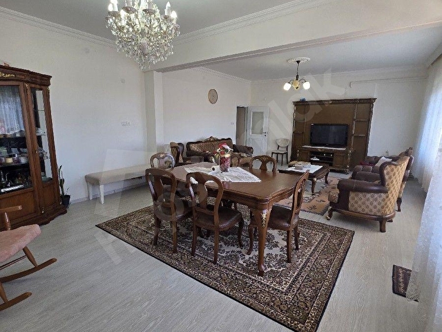 TAŞÇIOĞLU EMLAK || Çarşı Mah. Net 160m2 İskanlı Satılık Daire - Görsel 4