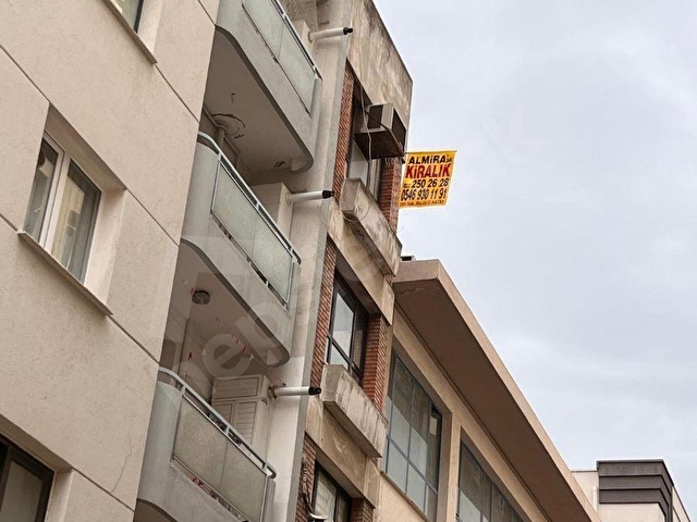 ALSANCAK DA BARO YA TAPU MÜDÜRLÜĞÜ YAKIN KİRALIK OFİS - Görsel 9