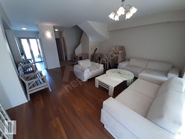 (A1479) Denize Yürünür, Havuzlu site, Geniş Bahçe, Bakımlı Villa - Görsel 14