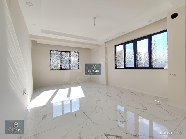ÖZYAPIDAN ÇAKMAKTA 2+1 MÜKEMMEL KONUMDA FIRSAT DAİRE - Görsel 2