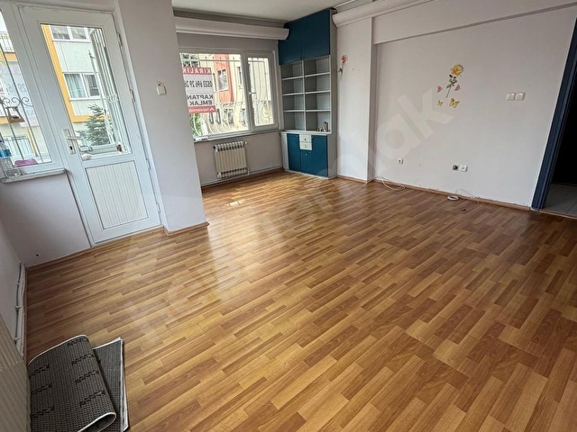 ORTAKLAR CADDESİ PARELELİ 2+1 KOMBİLİ - Görsel 4