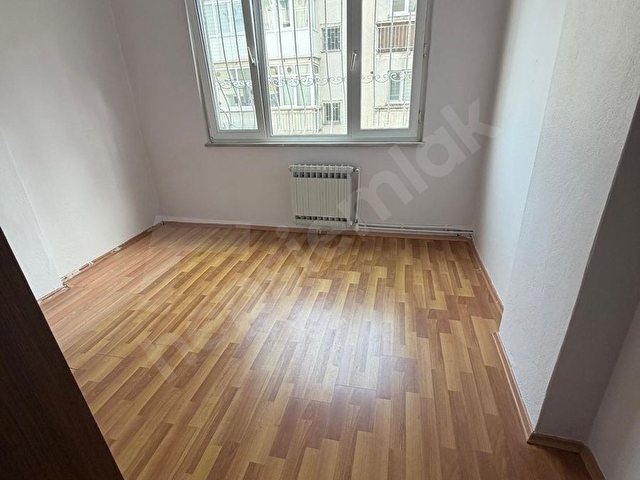 ORTAKLAR CADDESİ PARELELİ 2+1 KOMBİLİ - Görsel 18
