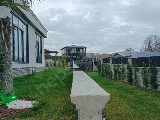 ÇATALÇA İHSANİYEDE KÖYE YAKIN 1 DÖNÜM İÇİNDE LÜKS EŞYALI SATILIK YAZLIK - Görsel 9