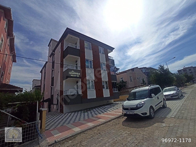 Yuvam emlaktan Sofular mah Emin sokakta kiralık esyasız 1+1 Daireler