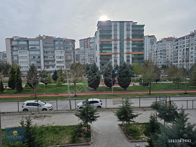 Ahimesut Armine Evlerinde Arakat Uygun Fiyat 3+1 Park Manzaralı - Görsel 15