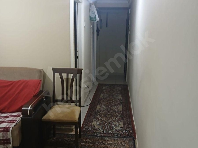 Şebnem Emlak,tan Hortumcu Sk.1+1+ Hol 70 m2 giriş kat Satılık daire ( DOLU ) - Görsel 2