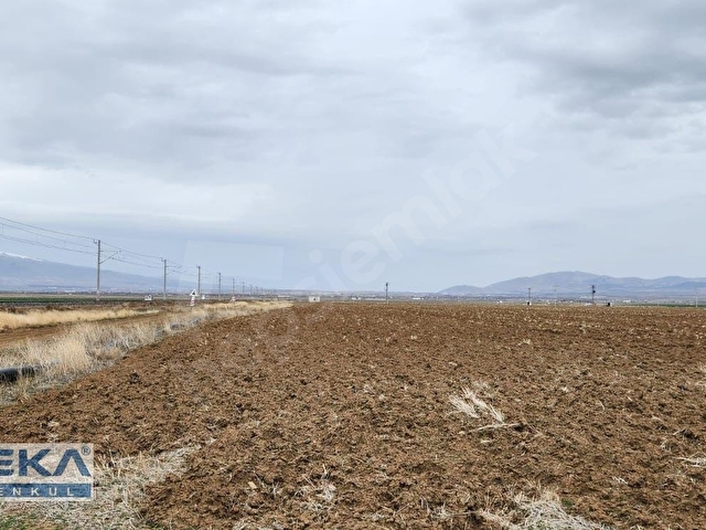 KEMERHİSAR TEPE SATILIK 34.109 M2 SULU KUYULU SÜPER KONUM CAZİP - Görsel 2