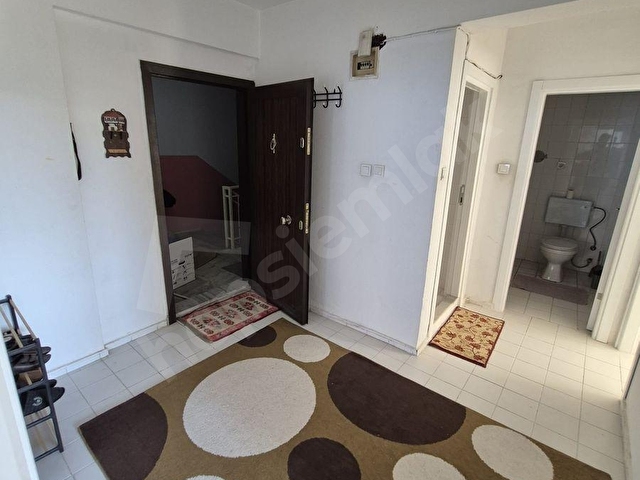ALTINKUMDA HESAPLI AYRI MUTFAK 4 AYLIK KİRALIK 2+1 EŞYALI DAİRE - Görsel 13