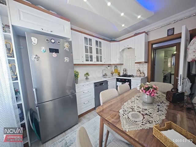 MANİSA YENİ MAHALLE 2+1 4 YILLIK ASANSÖRLÜ SATILIK FERAH DAİRE - Görsel 2
