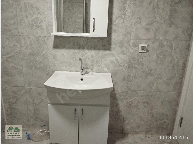KIYIK ANA CADDEYE 20  METRE MESAFEDE 2+1 SATILIK DAİRE - Görsel 13