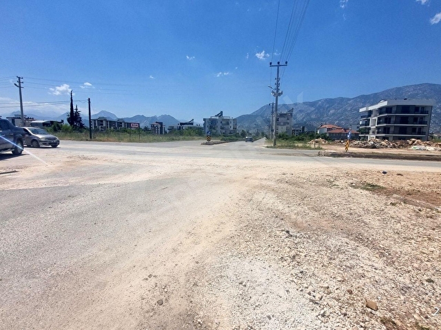 Döşemealtında Dört yolağazı Kavşakta 125m2 Satılık Dükkan - Görsel 16