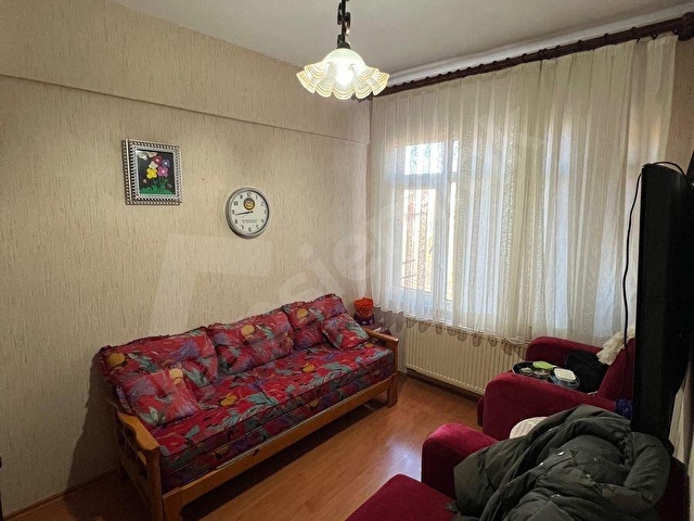 ÜSKÜDAR ZEYNEP KAMİLDE MERKEZİ LOKASYONDA ARA KAT DAİRE - Görsel 15