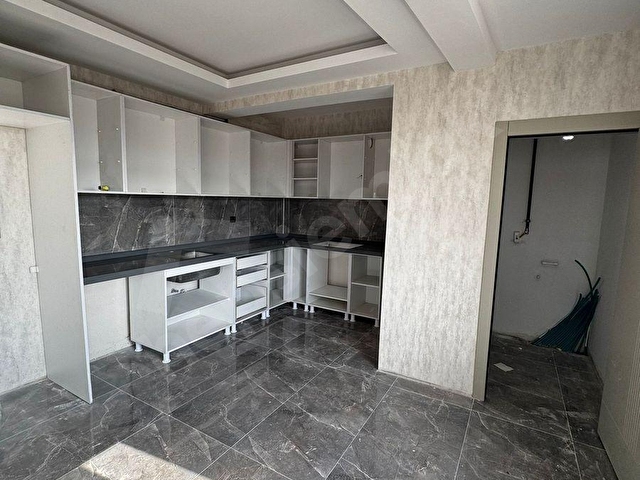 ATATÜRK MH.SATILIK GENİŞ SIFIR ÖNÜ AÇIK 3+1 DAİRE-GİYİNME ODASI - Görsel 13