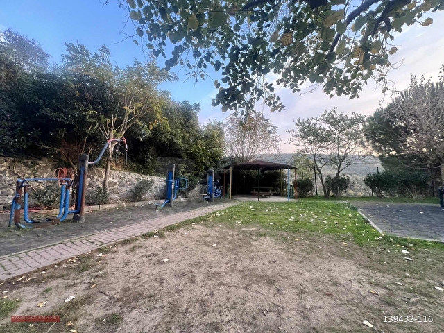 Umut Vadi Sitesinde 160 m2 3+1 Bahçe Katı Daire - Görsel 19