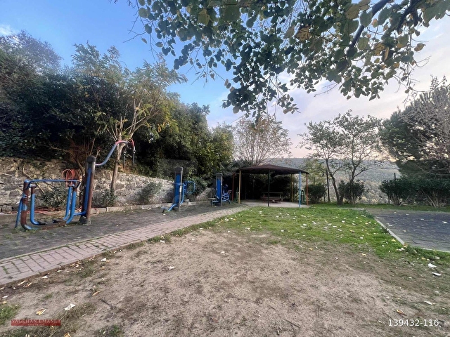 Umut Vadi Sitesinde 160 m2 3+1 Bahçe Katı Daire - Görsel 18