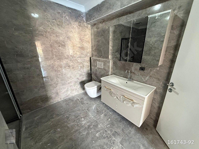 SIFIR 160m2 3+1 ÇATI DUBLX PİYALE PAŞA MAH. ANA CADDEYE 200 METRE MESAFEDE YERDEN ISITMALI - Görsel 8