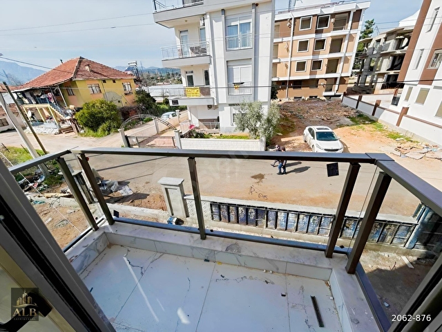 ÜNSALDA ARA KAT SIFIR 1+1 SATILIK DAİRE - Görsel 6