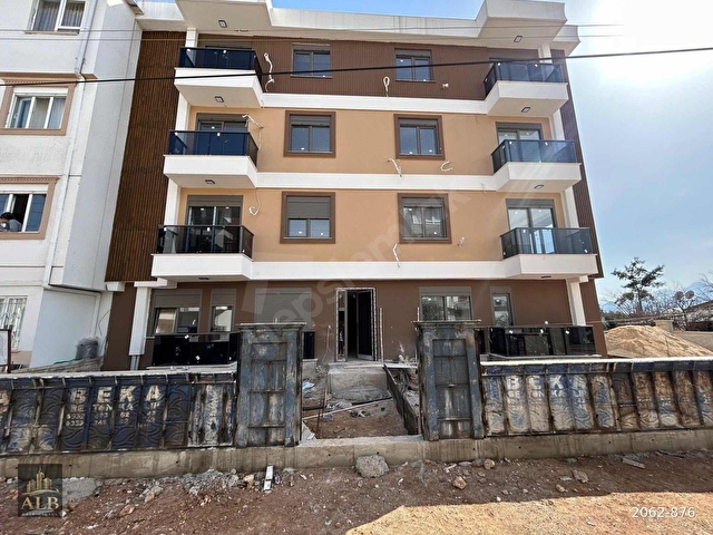ÜNSALDA ARA KAT SIFIR 1+1 SATILIK DAİRE - Görsel 2