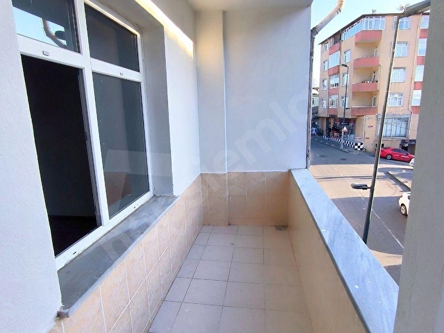 ÇENGELKÖY YAVUZTÜRK MAHALLESİ CADDE ÜZERİ 2+1 110 m2 2 BALKON - Görsel 8