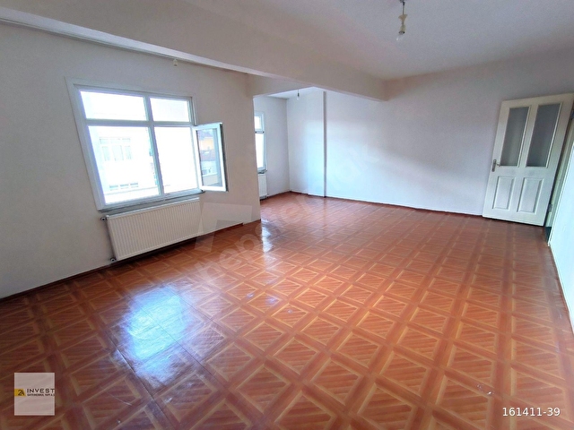 ÇENGELKÖY YAVUZTÜRK MAHALLESİ CADDE ÜZERİ 2+1 110 m2 2 BALKON - Görsel 4