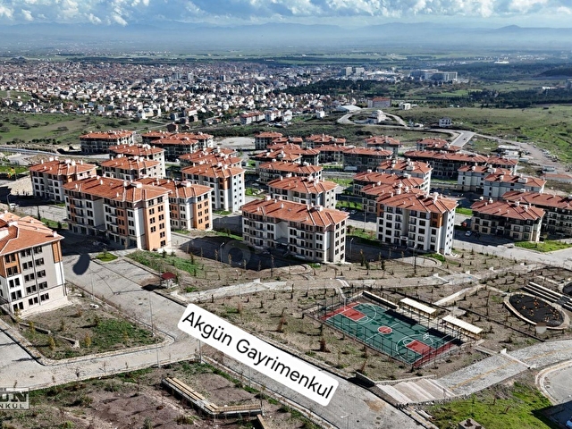 AKGÜNDEN GOP TOKİ 2.ETAP 2+1 86 M2 ASANSÖRLÜ KİRALIK DAİRE