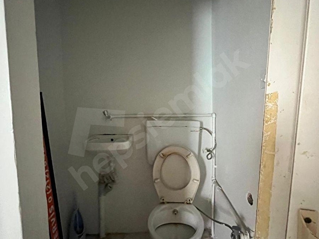 Yücelenden İki Katlı Kiralık Dükkan - Görsel 14