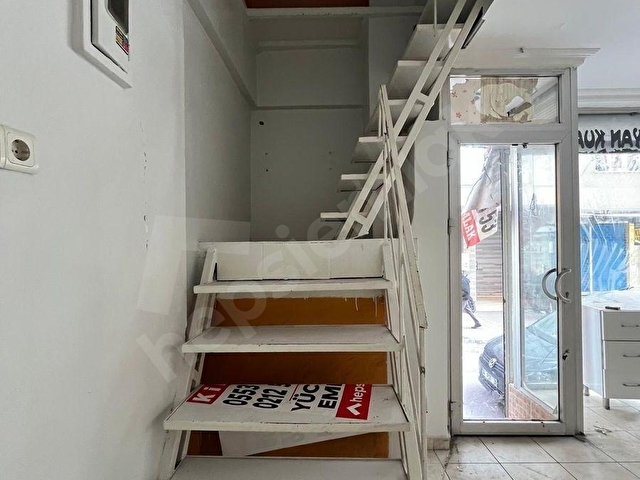 Yücelenden İki Katlı Kiralık Dükkan - Görsel 7