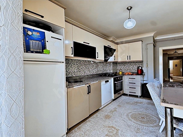 YAYLADA DİŞ HASTANESİ YAKINI EŞYALARI İLE BİRLİKTE SATILIK 3+1 - Görsel 18