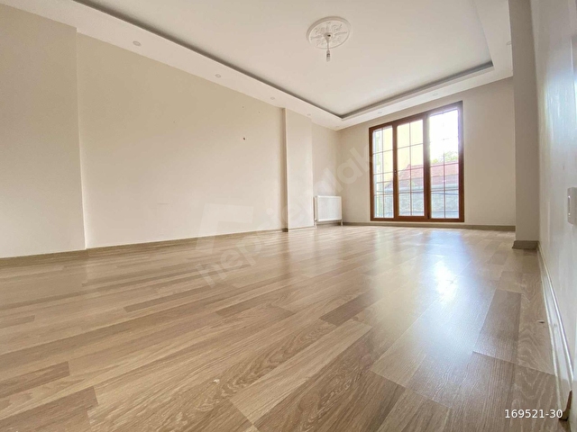 MAHMUTBEY METROYA 5-6 dk 125 m2 3+1 E-BANYOLU
