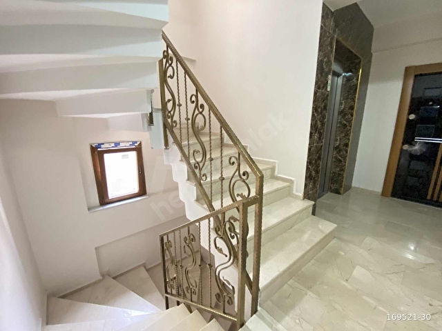 MAHMUTBEY METROYA 5-6 dk 125 m2 3+1 E-BANYOLU - Görsel 2