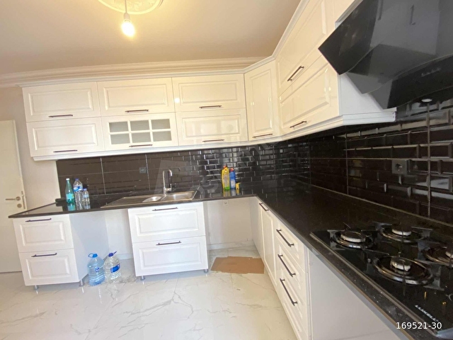 MAHMUTBEY METROYA 5-6 dk 125 m2 3+1 E-BANYOLU - Görsel 7